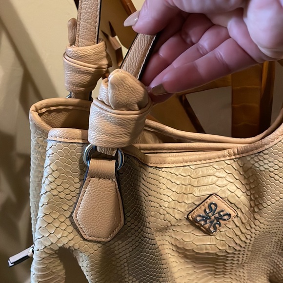 Vera Wang Purse - Picture 2 of 16